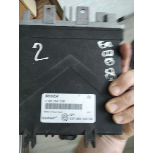 Блок управління двигуном для Пассат Б3, Б4: ЕCU, 1991, 2.0 л, бензин. Блок управління двигуном для Пассат Б3, Б4: ЕCU, 1991, 2.0 л, бензин.