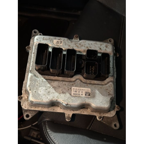 Блок управління двигуном BMW X3 ECU 2019 2.0 л бензин. Блок управління двигуном BMW X3 ECU 2019 2.0 л бензин.