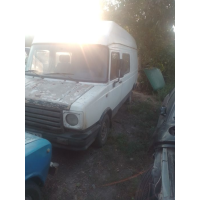 Двигун Даф 400 2.4 дизель МКПП, рік випуску невідомий, об'єм двигуна 2.4 л, паливо - дизель.
