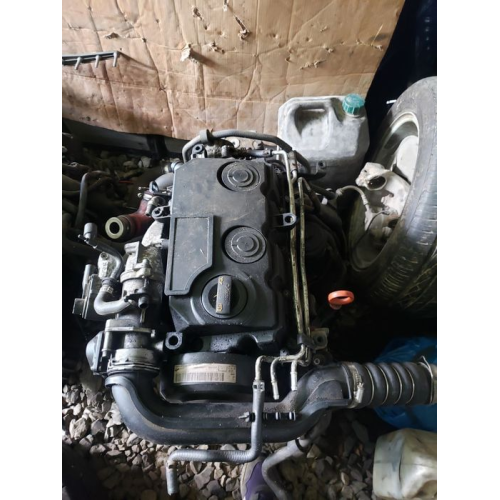 Двігатель на Volkswagen pasat b6 2.0tdi Двігатель на Volkswagen pasat b6 2.0tdi