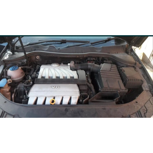 Двигун ДВС AXZ 3.2 для VW Passat 4*4 DSG KNK, випущений в Україні. Об'єм 3.2 л, бензин. Двигун ДВС AXZ 3.2 для VW Passat 4*4 DSG KNK, випущений в Україні. Об'єм 3.2 л, бензин.
