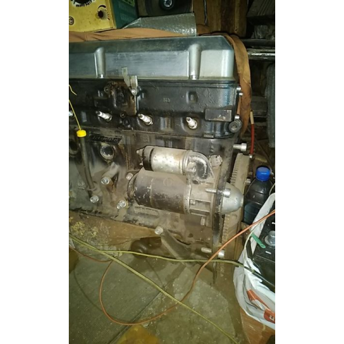 Двигун Opel Record 2.2L, Senator, Manta, 1985, бензиновий. Двигун Opel Record 2.2L, Senator, Manta, 1985, бензиновий.