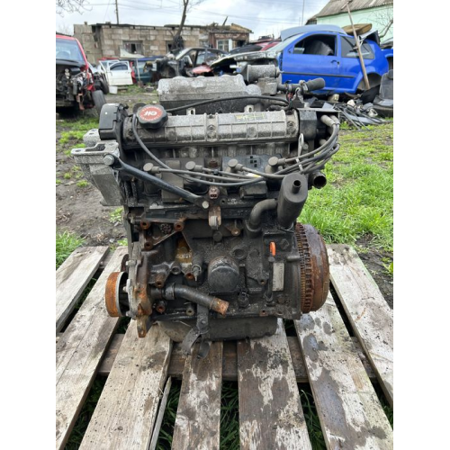 Двигун Renault/Sitroen/Fiat 2.0 8 клапанів, бензин, 2005 рік, об'єм 2.0 л. Двигун Renault/Sitroen/Fiat 2.0 8 клапанів, бензин, 2005 рік, об'єм 2.0 л.