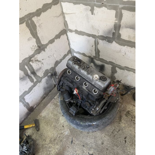 Двигун Toyota Corolla KE70, 1981, 1.3 л, бензин. Двигун Toyota Corolla KE70, 1981, 1.3 л, бензин.