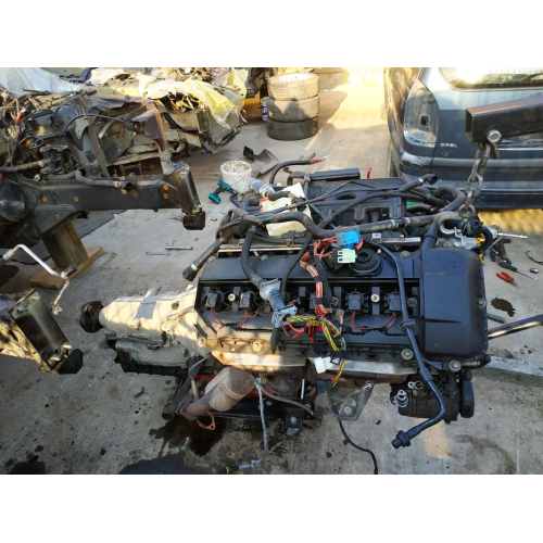 Двигун BMW 5 E60 2005 рік M54B22 2.2 бензин.