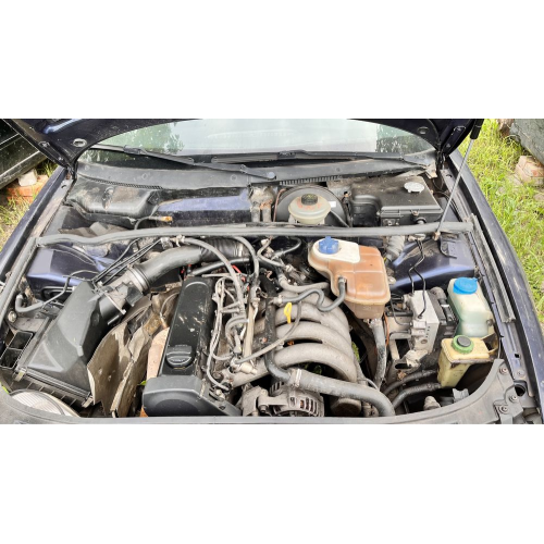 Двигун Audi A4 B5 1.6 1996р 1.6л бензин. Двигун Audi A4 B5 1.6 1996р 1.6л бензин.