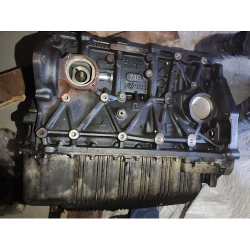Двигун Volkswagen T4, 2.5 л, 75 кВ, безномерний, під ремонт. Двигун Volkswagen T4, 2.5 л, 75 кВ, безномерний, під ремонт.
