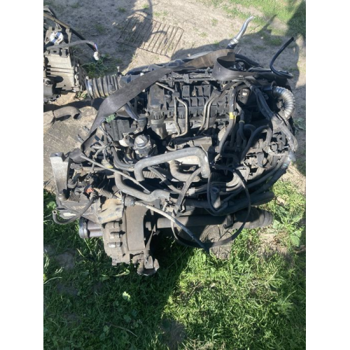 Двигун DV6, 6-циліндровий, випущений в Україні, 2.0 л, бензиновий. Двигун DV6, 6-циліндровий, випущений в Україні, 2.0 л, бензиновий.