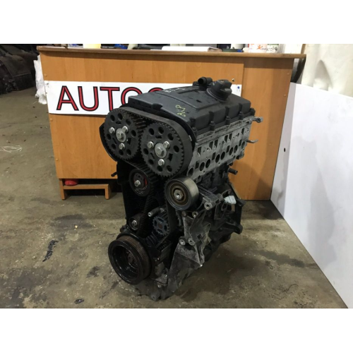 Двигун Volkswagen Passat B6 2006p 2.0 дизель. Двигун Volkswagen Passat B6 2006p 2.0 дизель.