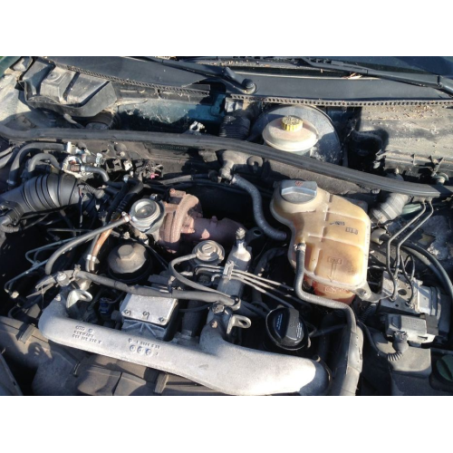 Двигун Volkswagen Passat 2.5 дизель, 2005 рік, об'єм 2.5 л, хороший стан. Двигун Volkswagen Passat 2.5 дизель, 2005 рік, об'єм 2.5 л, хороший стан.