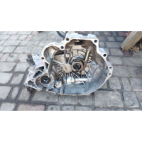 МКПП 5-ступ. Nissan Primera (P11) 2.0TD (96-02) - надійна та економічна трансмісія для дизельного двигуна.