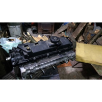 Блок циліндрів K9K 2005 1.5 дизель, головка блоку, картер, колінчастий вал, газорозподільний механізм.