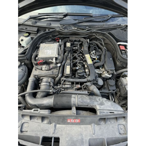Двигун Mercedes OM651 2013: назва - OM651, модель - 2013, об'єм - 2.1 л, паливо - дизель. Двигун Mercedes OM651 2013: назва - OM651, модель - 2013, об'єм - 2.1 л, паливо - дизель.