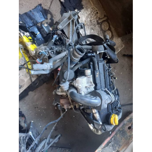 Двигун Renault 1.5 dci, МКПП, Турбіна, 2015 рік, дизель, 1.5 л. Двигун Renault 1.5 dci, МКПП, Турбіна, 2015 рік, дизель, 1.5 л.