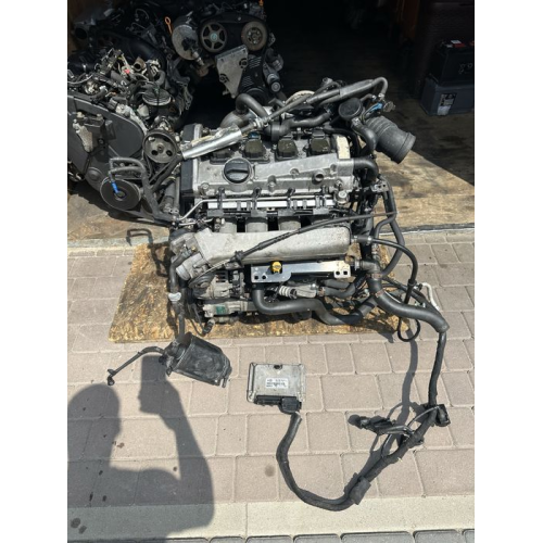 Двигун AGU 1.8т для Volkswagen Golf4, Bora, Oktavia, Tur, Sharan, Seat Galaxi. 1.8 л, бензин, рік випуску невідомий. Двигун AGU 1.8т для Volkswagen Golf4, Bora, Oktavia, Tur, Sharan, Seat Galaxi. 1.8 л, бензин, рік випуску невідомий.