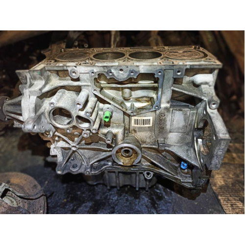 Двигун Ford IQDB 1.6 Duratec, 2005 рік, бензин, об'єм 1.6 л. Двигун Ford IQDB 1.6 Duratec, 2005 рік, бензин, об'єм 1.6 л.
