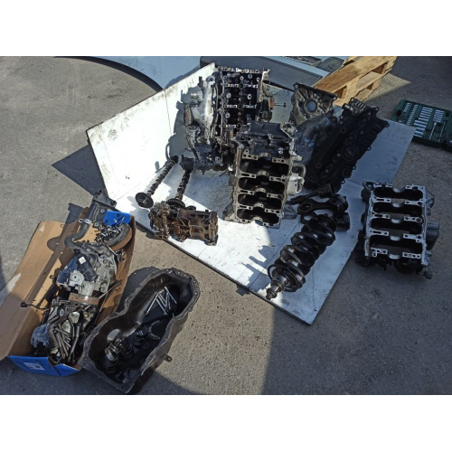 Двигун мотор в розборі SH01 2.2 для Mazda 3, 6, CX5, 2015 року, об'єм 2.2 літра, бензин. Комплект українською мовою за правилами мерчант гугл. Двигун мотор в розборі SH01 2.2 для Mazda 3, 6, CX5, 2015 року, об'єм 2.2 літра, бензин. Комплект українською мовою за правилами мерчант гугл.