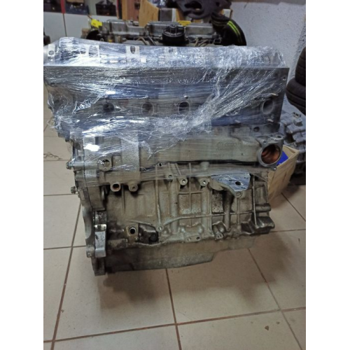 Двигун Volkswagen T5 2.5 tdi AXD AXE 2003- дизель 2.5 л. Двигун Volkswagen T5 2.5 tdi AXD AXE 2003- дизель 2.5 л.