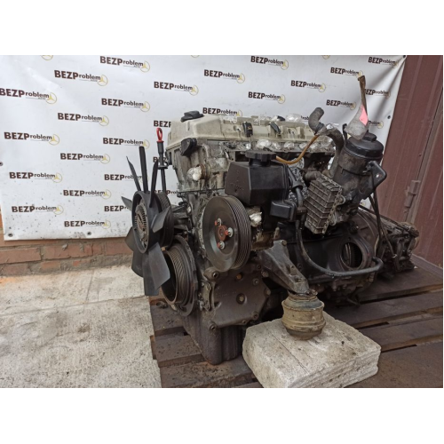 Двигун Mercedes OM604, 2,2 л, дизель, випущений в Україні.