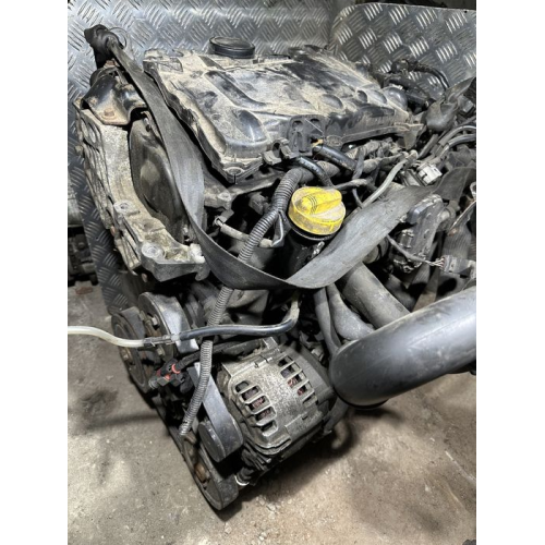 Двигун Renault Trafic Opel Nissan 2.0 dci M9R 782, 2010 рік, дизель, об'єм 2.0 литра. Двигун Renault Trafic Opel Nissan 2.0 dci M9R 782, 2010 рік, дизель, об'єм 2.0 литра.