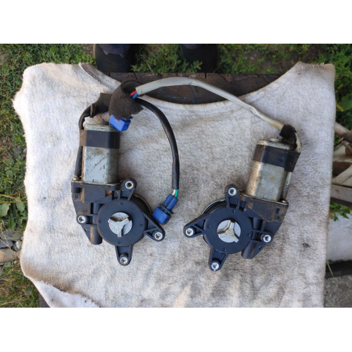 Двигун склопідйомника Чері Амулет: 1.6 л, бензин, 2019 р. Двигун склопідйомника Чері Амулет: 1.6 л, бензин, 2019 р.