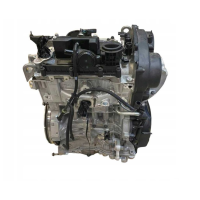Двигун VOLVO XC40 1,5 B3154T5 Hybrid, 2021 рік, 1,5-літровий бензиновий двигун з електричними компонентами.