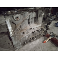 Форд фокус Ford focus 3 . Мотор 2 л двигатель 400$.