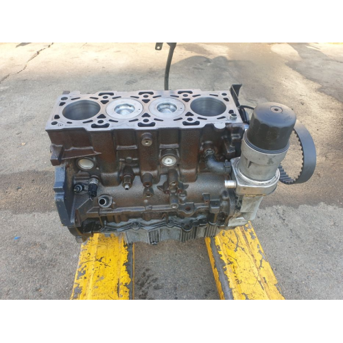 Блок двигуна Santa FE Tucson Ceed Sportage Carens 2.0 crdi D4EA 2005 2.0 л дизель. Блок двигуна Santa FE Tucson Ceed Sportage Carens 2.0 crdi D4EA 2005 2.0 л дизель.