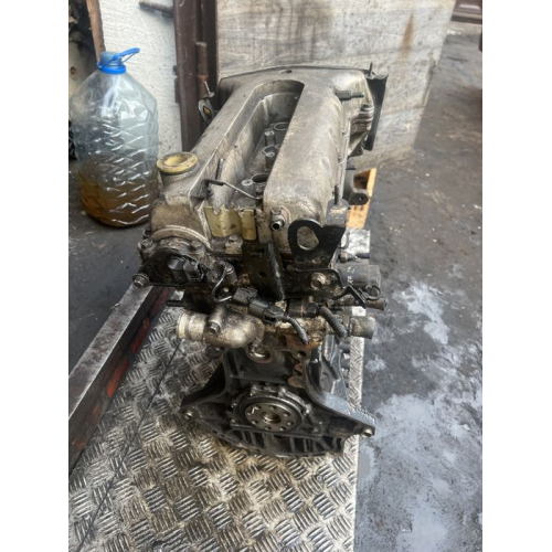 Двигун Kia Carens T8D 1.8 2005 рік. Двигун Kia Carens T8D 1.8 2005 рік.