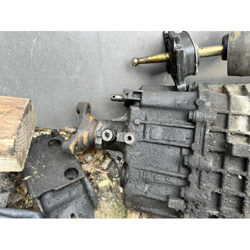 Коробка передач Ford Transit 2.4, 2008 рік, дизель, 2.4 л. Коробка передач Ford Transit 2.4, 2008 рік, дизель, 2.4 л.