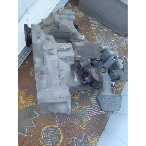 Коробка передач VW JCS 2009, 2.0 л, бензин. Коробка передач VW JCS 2009, 2.0 л, бензин.