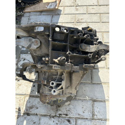 Коробка передач 1.9 TD Пежо 406 цітроен Коробка передач 1.9 TD Пежо 406 цітроен