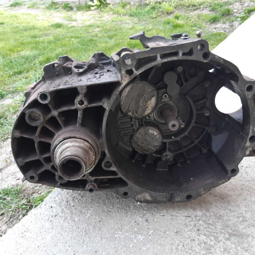 Коробка передач Аudi, Volkswagen Sharan 6-ступка. Коробка передач Аudi, Volkswagen Sharan 6-ступка.