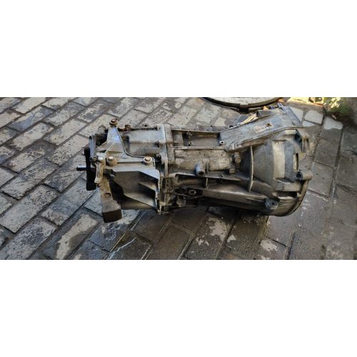 Коробка передач Ford Transit 2016: 6-ступенева, MT-82, 2.2L дизель. Коробка передач Ford Transit 2016: 6-ступенева, MT-82, 2.2L дизель.