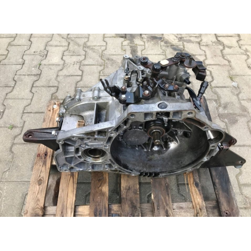 Коробка передач Hyundai Santa Fe мех. 2008 р.в. дизель 2,2.