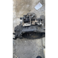 Коробка передач кпп 1zz-fe 6 ступка Toyota