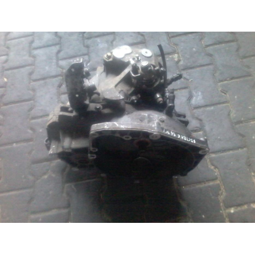 Коробка передач Opel Vectra C 1.9CDTI 6-ступка F40, 2005 рік, дизель, 1.9 л. Коробка передач Opel Vectra C 1.9CDTI 6-ступка F40, 2005 рік, дизель, 1.9 л.