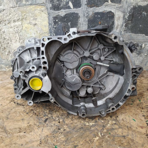 Коробка передач (КПП) Volvo V40. S40 1.9dCi (2000-2004р.в.) Коробка передач (КПП) Volvo V40. S40 1.9dCi (2000-2004р.в.)