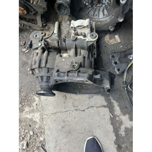 Коробка передач Volkswagen Golf 2,3 1.6d,1,6B,1.9d-5ст
