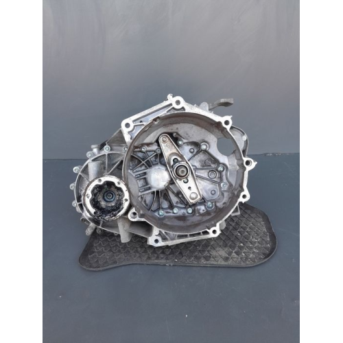 Коробка передач VW Caddy 2003-2010p 2.0SDI 5-ступенева механічна передача для Volkswagen Caddy з двигуном об'ємом 2.0 літра на дизельному паливі. Коробка передач VW Caddy 2003-2010p 2.0SDI 5-ступенева механічна передача для Volkswagen Caddy з двигуном об'ємом 2.0 літра на дизельному паливі.