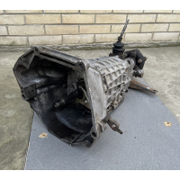 Коробка передач: МКПП, ZF 6S-850, 2015, 2.0 л дизель. Задній міст: Dana 44, 2018, 3.6 л бензин.