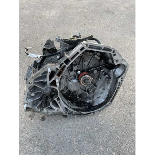 КПП коробка 8201057489 TL8000 Renault Dacia Duster Рено Дачія Дастер