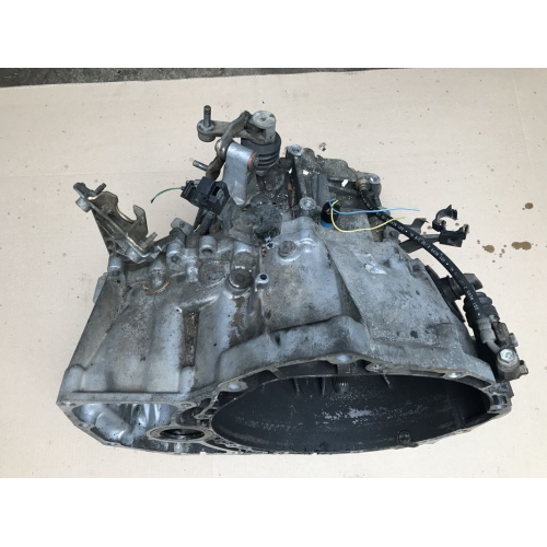 КПП Nissan X-Trail T30 6-ступка YD22 2001 2.2 дизель. КПП Nissan X-Trail T30 6-ступка YD22 2001 2.2 дизель.