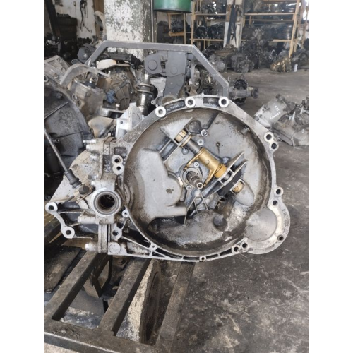 КПП коробка передач Peugeot Boxer 20LE19 2.5д. КПП коробка передач Peugeot Boxer 20LE19 2.5д.