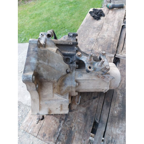 Двигун Mazda F2 1.8-2.0, 1987-1992, бензин Двигун Mazda F2 1.8-2.0, 1987-1992, бензин