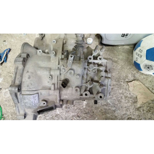 Коробка передач механічна 5-ступенева Mitsubishi Carisma KF5M421F8A4 1995 1.6 бензин. Коробка передач механічна 5-ступенева Mitsubishi Carisma KF5M421F8A4 1995 1.6 бензин.