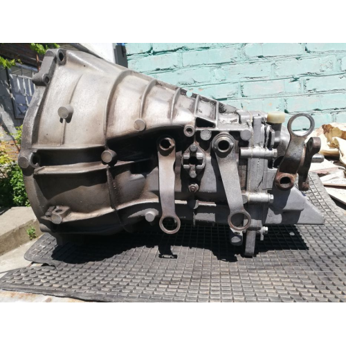 Механічна коробка передач Mercedes-Benz 123, чотирьохступінчаста, 1980 рік, 2.0 літра, бензин.