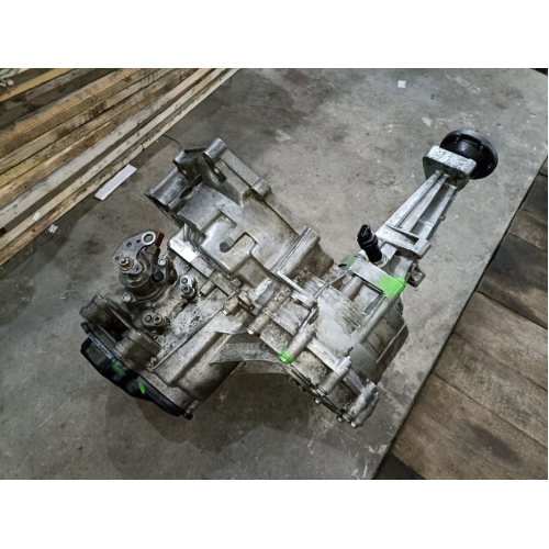 МКПП Фольксваген транспортер т4 Volkswagen transporter T4 1.9TD 90-02 МКПП Фольксваген транспортер т4 Volkswagen transporter T4 1.9TD 90-02