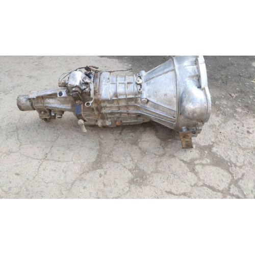 МКПП Isuzu Midi 1992 2.0i - назва агрегату, модель, рік випуску, об'єм двигуна та тип палива.