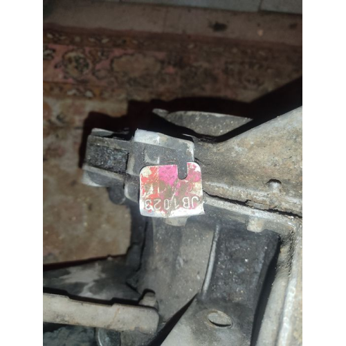 МКПП JB1023 для Рено 5,9,11,19, випущена в Україні, об'єм двигуна 1.6-2.0 л, підходить для бензинових і дизельних двигунів. МКПП JB1023 для Рено 5,9,11,19, випущена в Україні, об'єм двигуна 1.6-2.0 л, підходить для бензинових і дизельних двигунів.